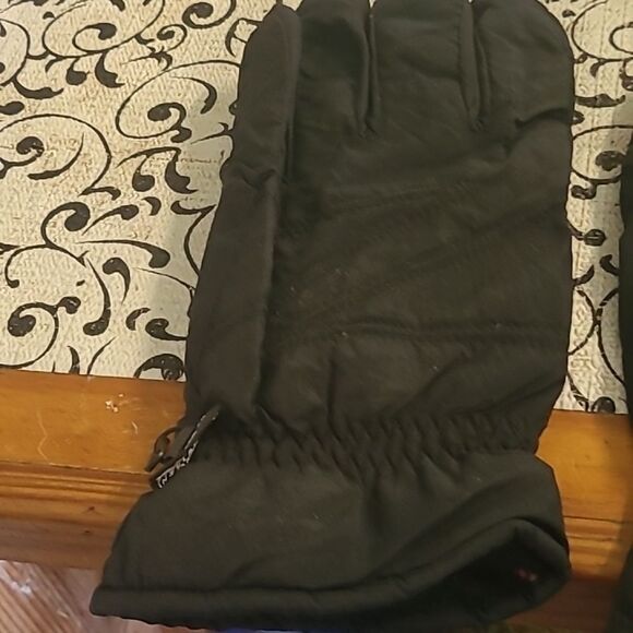 Black Thinsulate I Winter Gloves - Picture 3 of 5